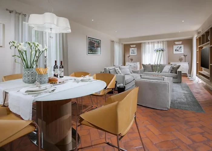 Villa Sylvia By Hmz Tar-Vabriga